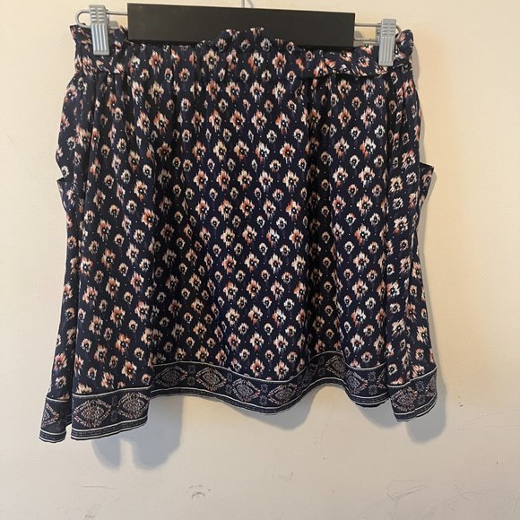 MAURICES | Women's Patterned Skirt Blue Size Medium - Picture 2 of 9